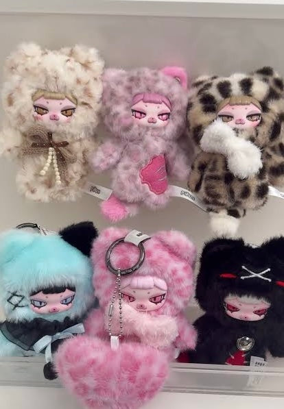 Piku “The Week” Plush Keychain Pendant